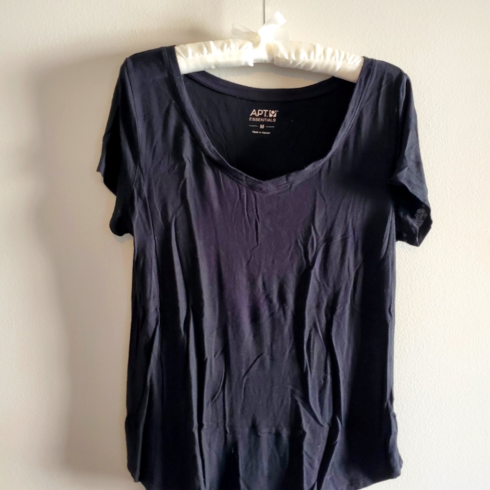 Apt. 9 Slouchy Black V-neck Tee